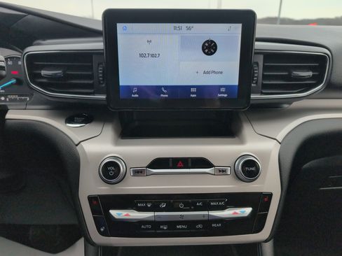 Used 2024 Ford Explorer XLT w/ Equipment Group 202A image 24