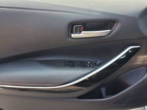 Used 2026 Toyota Corolla XSE FWD image 13