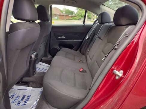 Used 2012 Chevrolet Cruze LT FWD image 15