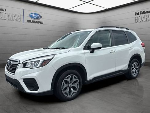 Used 2019 Subaru Forester Premium w/ All-Weather Package AWD/4WD image 10