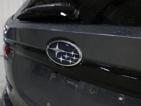 Used 2024 Subaru Ascent Onyx Edition image 32