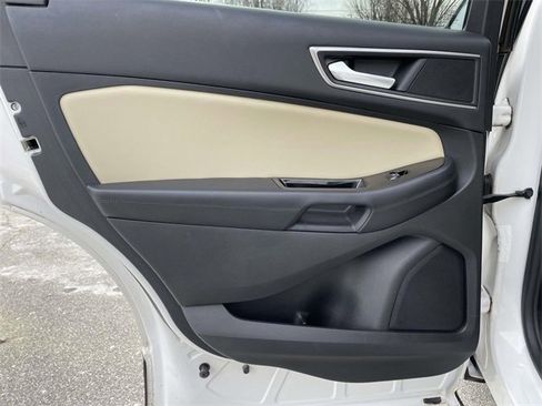 Used 2015 Ford Edge SEL w/ Equipment Group 201A image 14