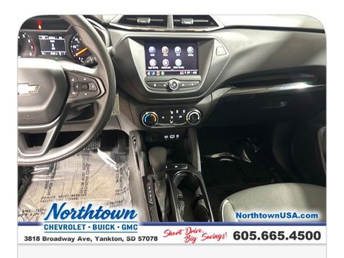 Used 2023 Chevrolet TrailBlazer LS FWD image 17