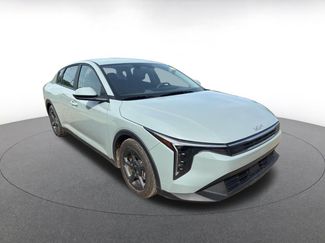 Used 2025 Kia K4 LXS video 2