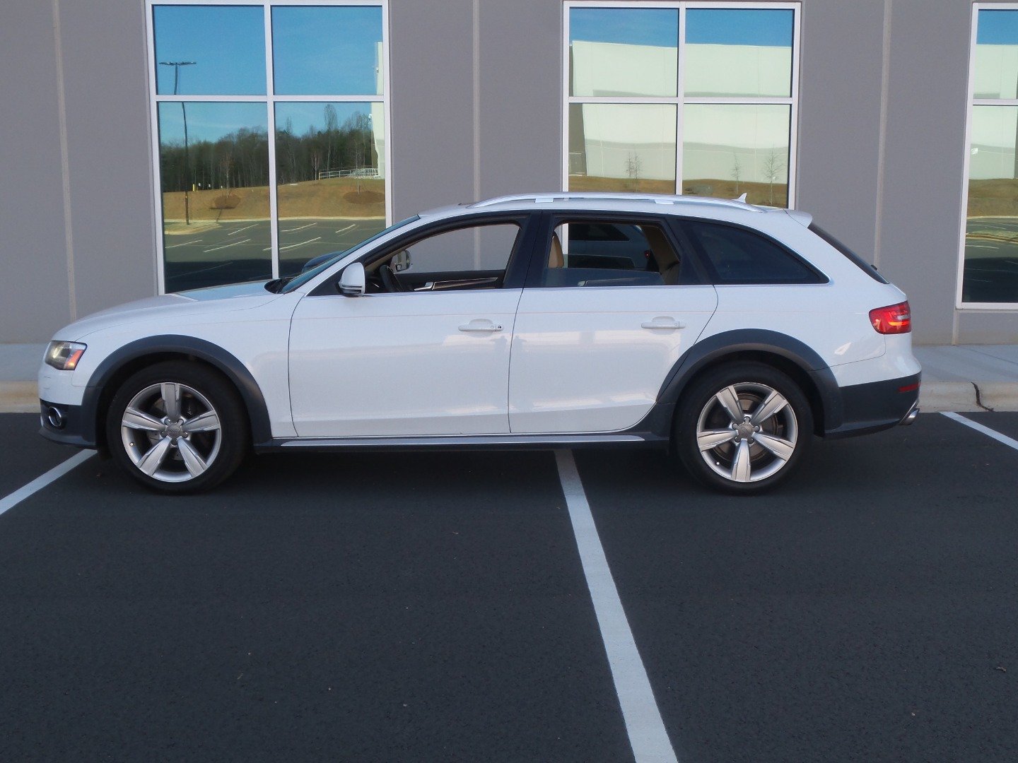 Used 2013 Audi A4 Premium Plus w/ Premium Plus Pkg AWD/4WD image 76