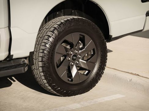 Used 2023 Ford F150 Lightning Lariat w/ Equipment Group 511A High image 38