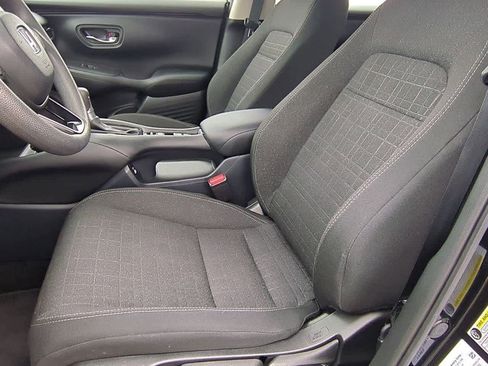 Used 2023 Honda HR-V LX image 15