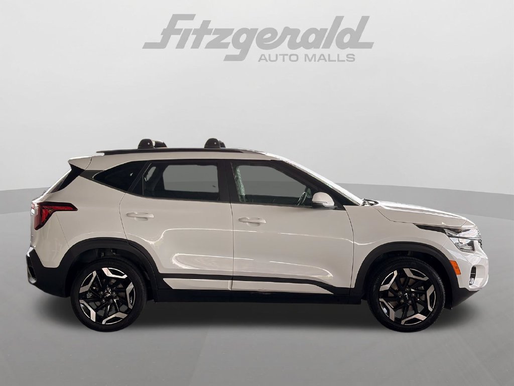 Used 2024 Kia Seltos SX w/ SX Sunroof Package AWD/4WD image 5