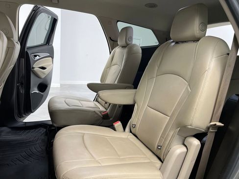 Used 2018 Buick Enclave Premium image 15