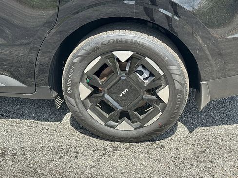 New 2026 Kia Carnival EX FWD image 19