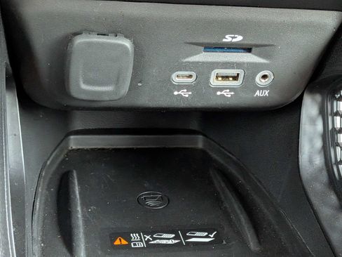 Used 2021 Chevrolet TrailBlazer RS w/ Technology Package FWD image 27