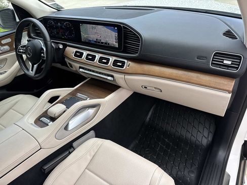Used 2022 Mercedes-Benz GLS 450 4MATIC image 14