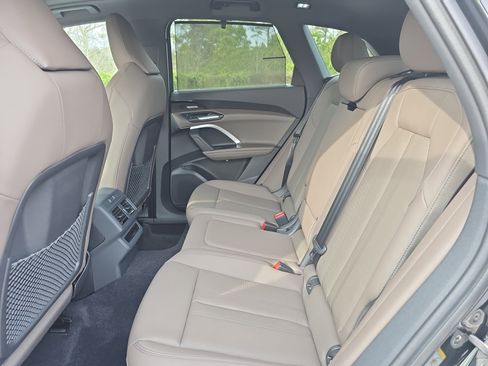New 2025 Audi Q5 Premium Plus image 14