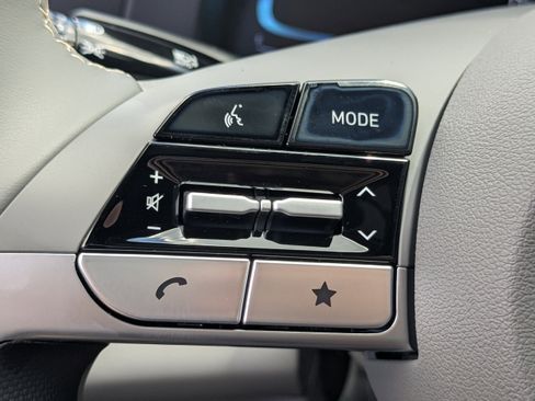 New 2025 Hyundai Elantra Sport image 21