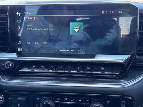 Used 2023 Chevrolet Silverado 1500 LTZ w/ LTZ Premium Package image 43