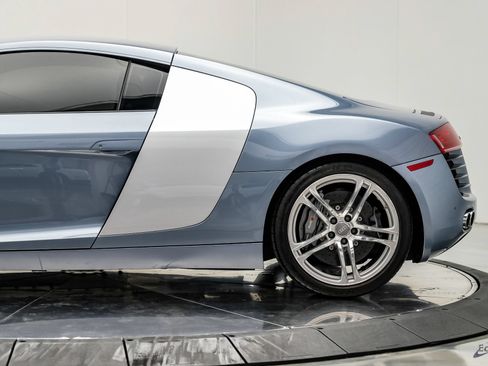 Used 2012 Audi R8 V8 AWD/4WD image 11