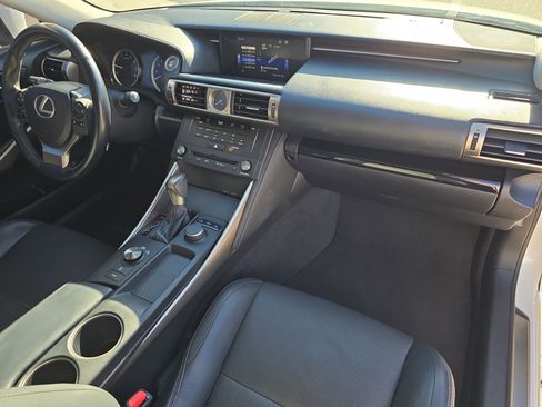 Used 2015 Lexus IS 250 image 11
