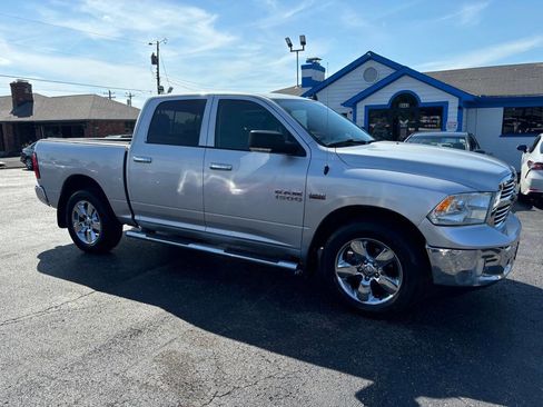 Used 2017 RAM 1500 Big Horn AWD/4WD image 3