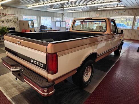 Used 1995 Ford F150 XLT image 7