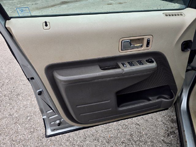 Used 2007 Ford Edge SE FWD image 9