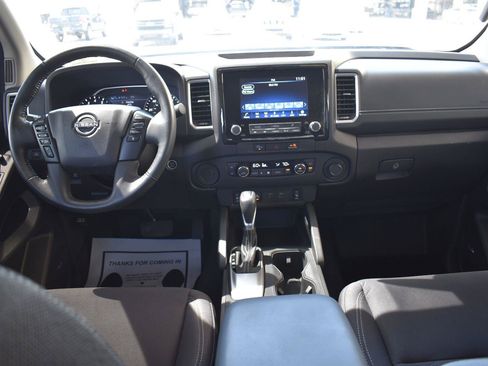 Used 2024 Nissan Frontier SV w/ SV Convenience Package RWD image 32