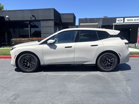 Used 2026 BMW iX xDrive45 AWD/4WD image 7