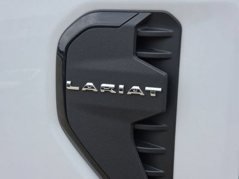 Used 2025 Ford Ranger Lariat w/ FX4 Off-Road Package AWD/4WD image 7