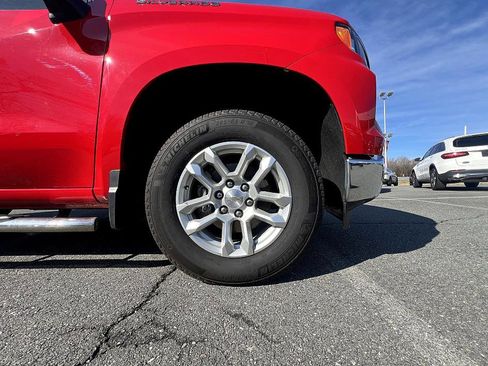Used 2024 Chevrolet Silverado 1500 LT image 13
