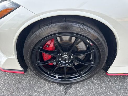 Used 2025 Nissan Z NISMO w/ Floor Mat Package image 6