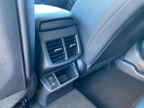 Used 2025 Kia Seltos S image 24