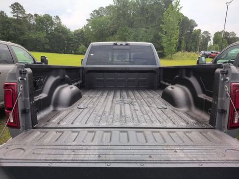 New 2026 RAM 3500 Limited AWD/4WD image 31