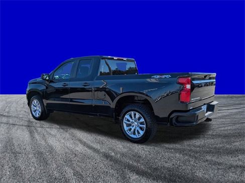Used 2022 Chevrolet Silverado 1500 Custom image 6