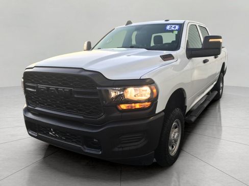Used 2024 RAM 2500 Tradesman image 10