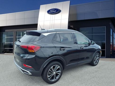Used 2020 Buick Encore GX Essence FWD image 2