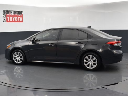 Used 2023 Toyota Corolla LE FWD image 2