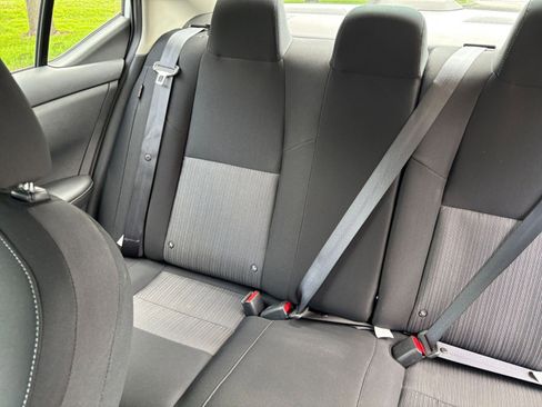Used 2025 Nissan Sentra SV FWD image 34