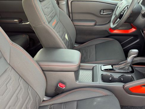 New 2025 Nissan Frontier Pro-X image 12