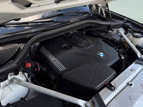 Used 2022 BMW X4 xDrive30i w/ M Sport Package 2 AWD/4WD image 25