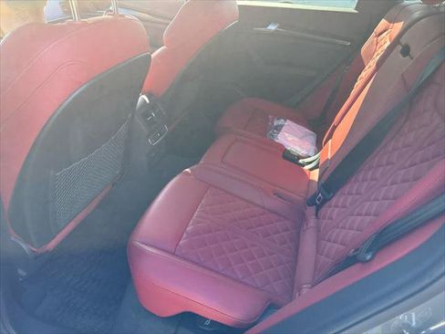 Used 2024 Audi SQ5 Prestige AWD/4WD image 6