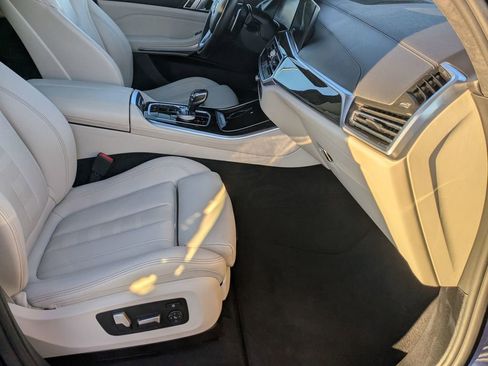 Used 2020 BMW X5 xDrive40i w/ Premium Package image 29