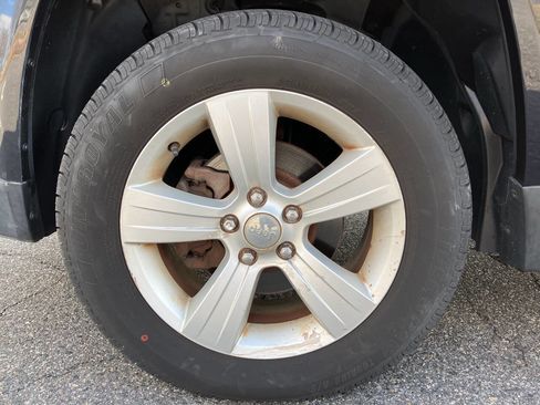 Used 2014 Jeep Compass Sport w/ Power Value Group image 20