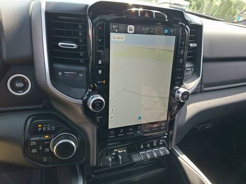Used 2022 RAM 1500 Big Horn AWD/4WD image 17