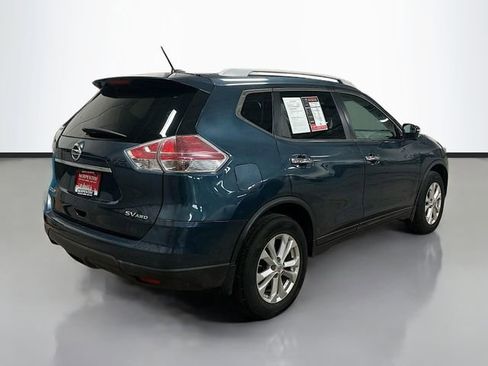 Used 2015 Nissan Rogue SV w/ SV Premium Package image 6