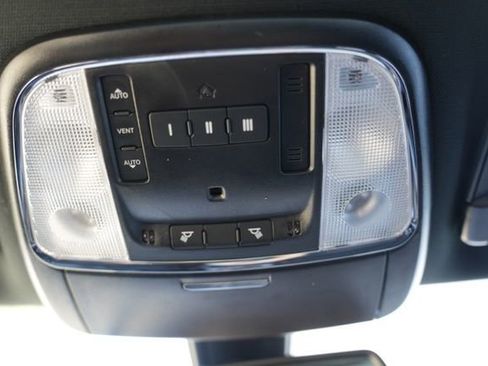 Used 2023 Dodge Charger R/T w/ Plus Group RWD image 35