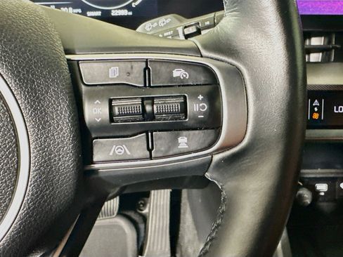 Used 2025 Kia Sportage SX FWD image 17