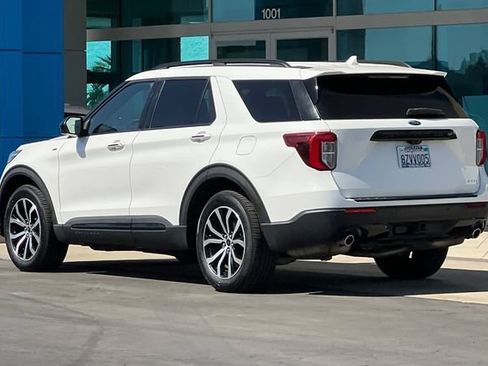 Used 2022 Ford Explorer ST-Line w/ Class IV Trailer Tow Package AWD/4WD image 6