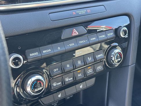 Used 2022 Kia Sportage Nightfall Edition w/ Nighfall AWD Premium Package image 16