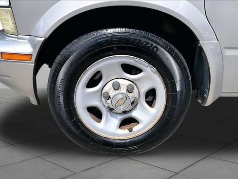 Used 2005 Chevrolet Astro Passenger AWD image 9