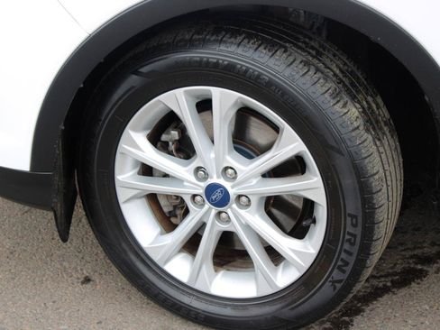 Used 2018 Ford Escape SEL AWD/4WD image 16
