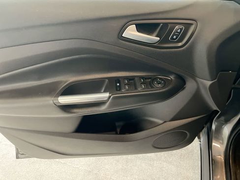 Used 2018 Ford Escape SEL image 13